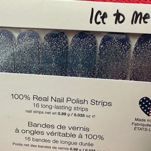 Color Street Nail Polish Strips *Ice To Meet You*
